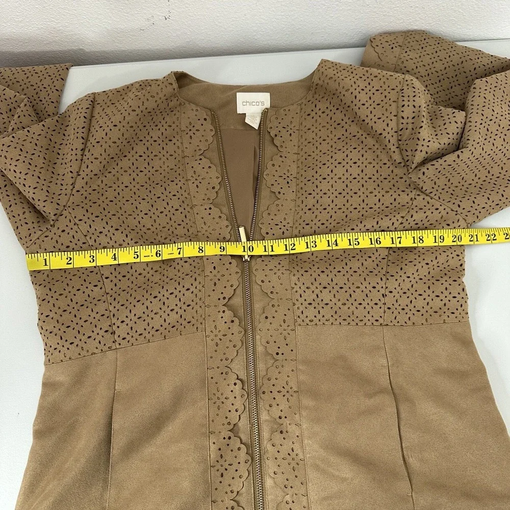 Chicos excellent used